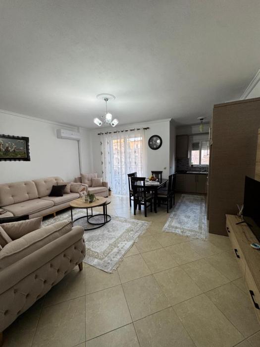 Mare apartament