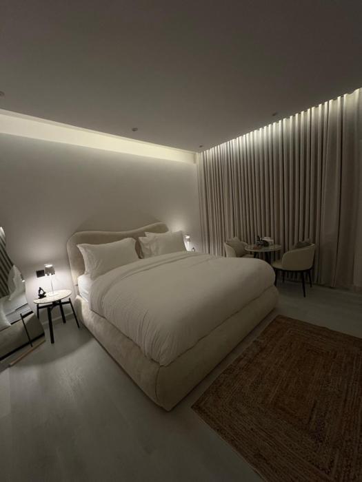 استديو جديد بتصميم هادي