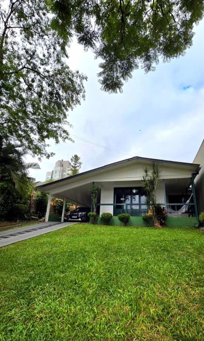 Alpen Haus - Ideal para família e grupo