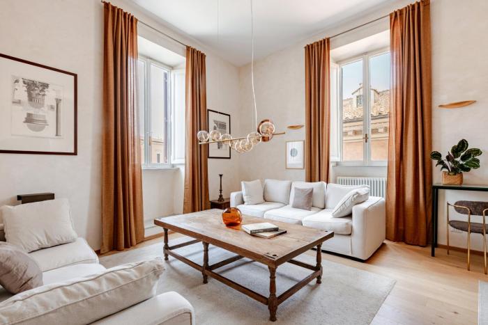 Unique Piazza Navona 2 Bedrooms and Home Cinema