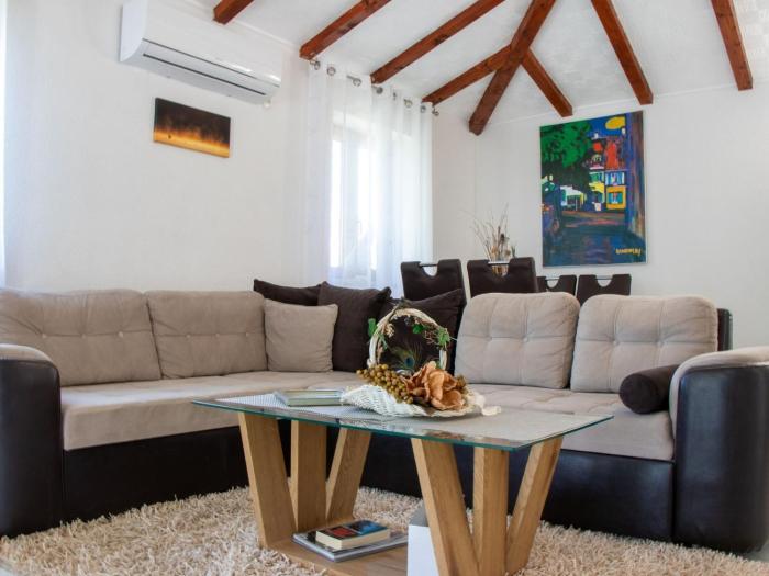 Authentic Dalmatian Treasure Homes - House Stone