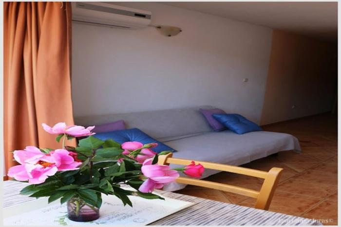 Apartments Juras - Studio Apartment with Sea View Mia