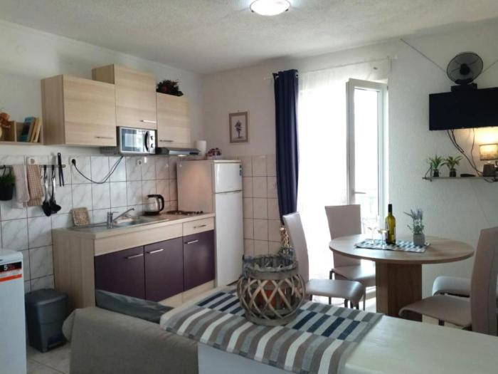 Apartments Silva - One Bedroom Apartment with Balcony and Sea View