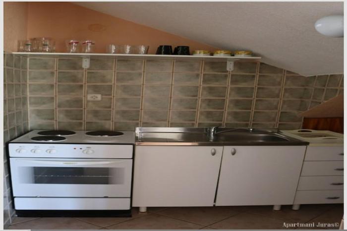 Apartments Juras - Studio Apartment with Loggia Ana