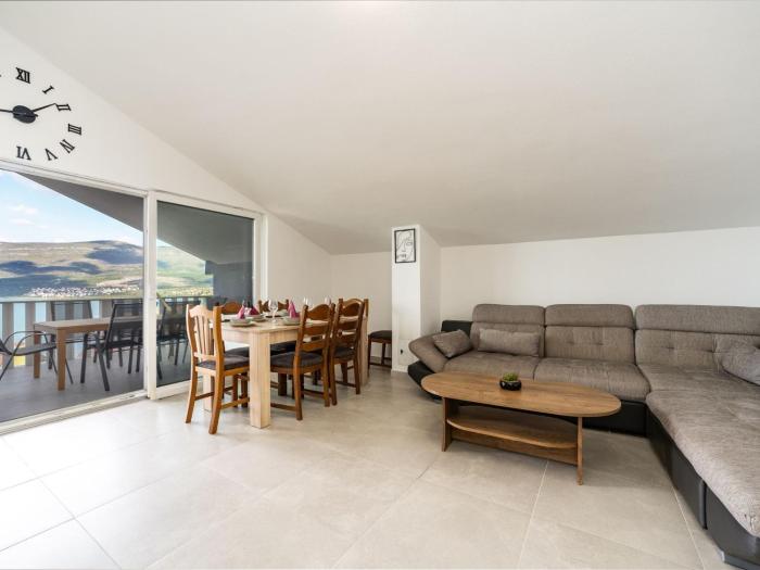Villa Ivanovi Dvori - Seven Bedroom Villa with Private Pool