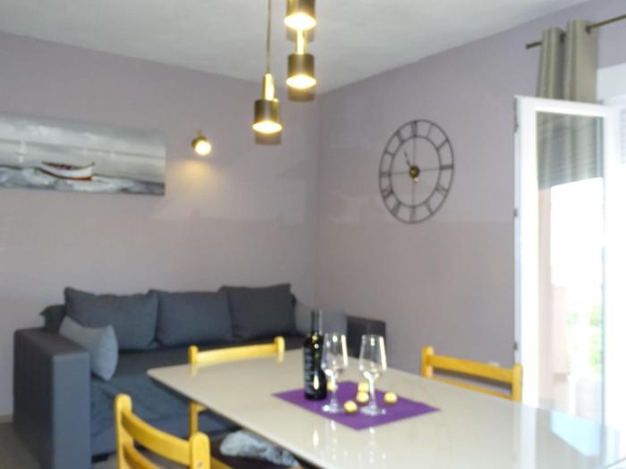 Apartmani Luna - One Bedroom Apartment