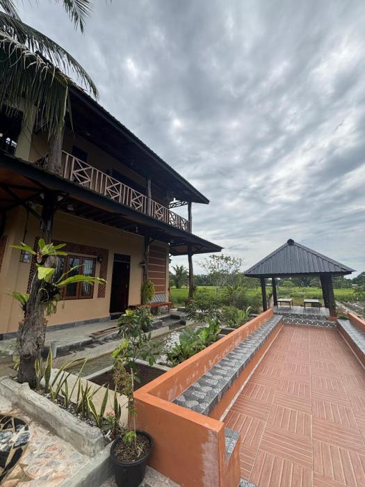 Wanda Homestay & Jungle Trekking