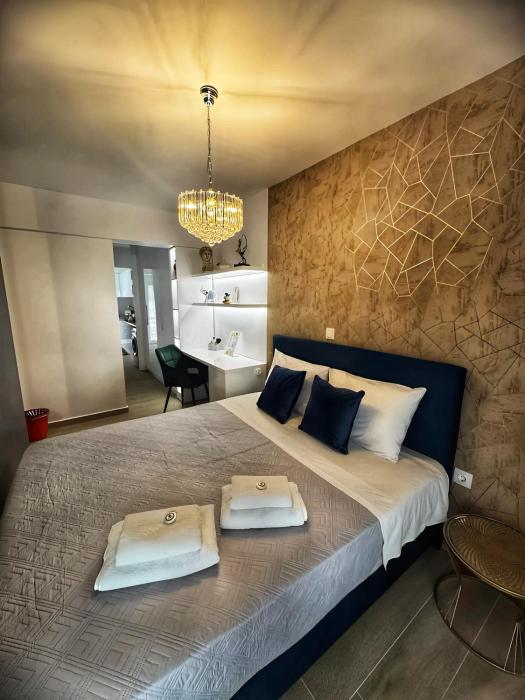 Modern Athens Escape - Queen Bed & Metro Access