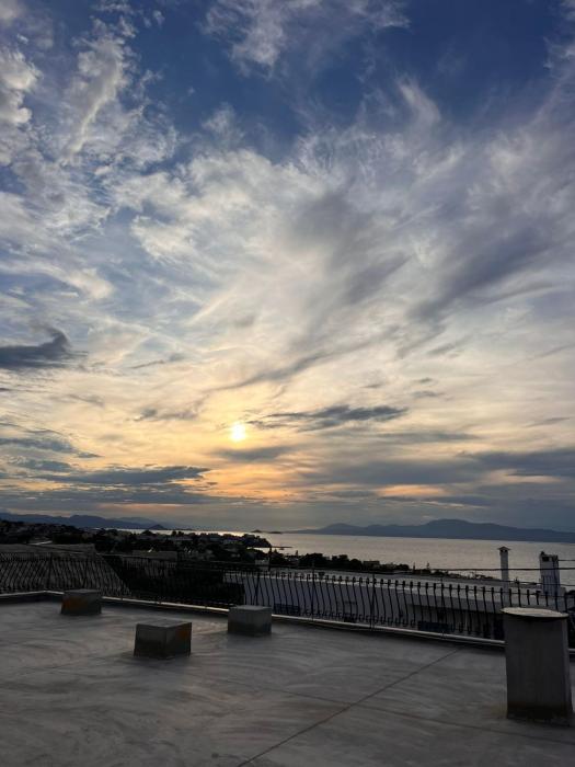 Vila with amazing view near the beach