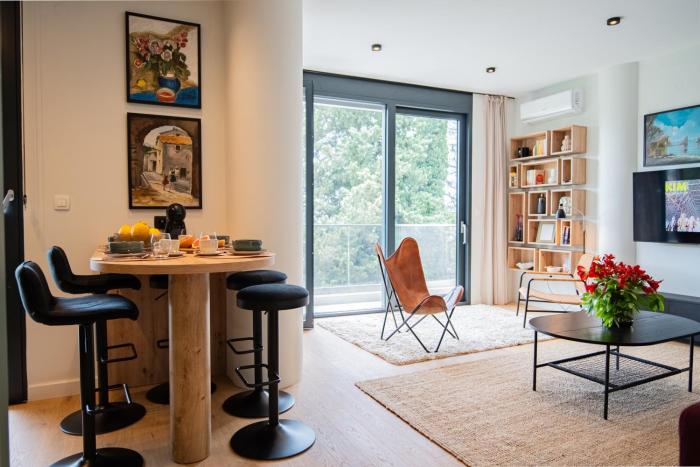 VIRA Bright and Airy 2BR Home with Terrace in Tivat