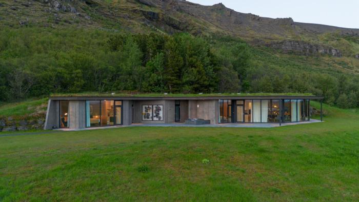 Klettasel Villa by Tröll