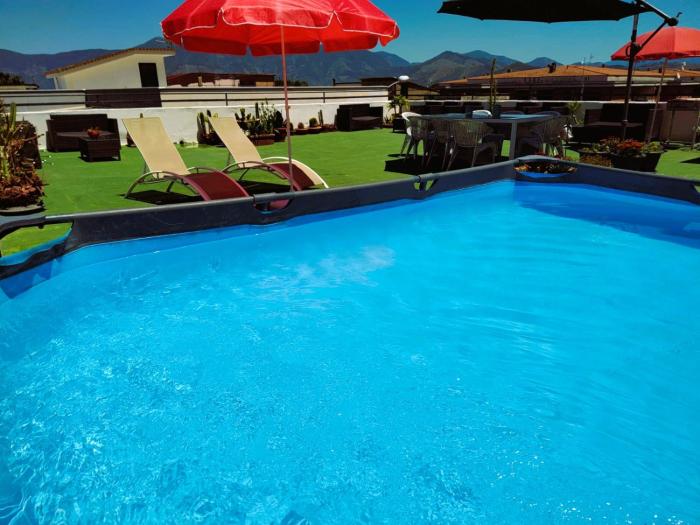 Palazzo Di Donna panoramic terraces and private parking strategic to Amalfi Coast, Pompei, Napoli