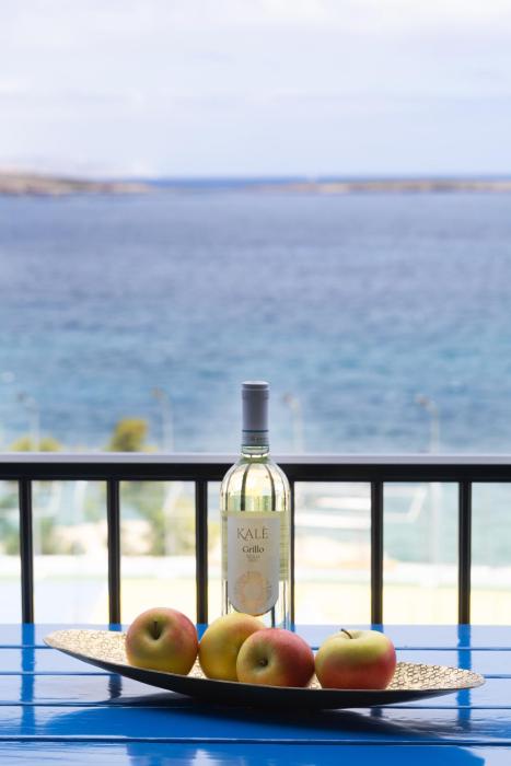 Seafront living with private Garage