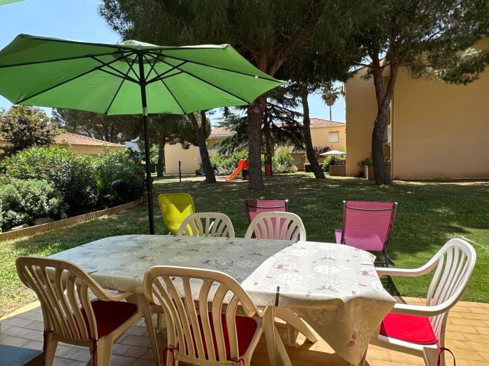 T2 RDC à Canet en Roussillon Europa 4 pers ,piscine,clim, tennis, parking