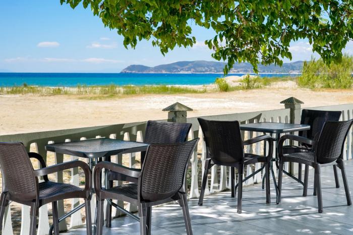 Olivento Beach Front Suites
