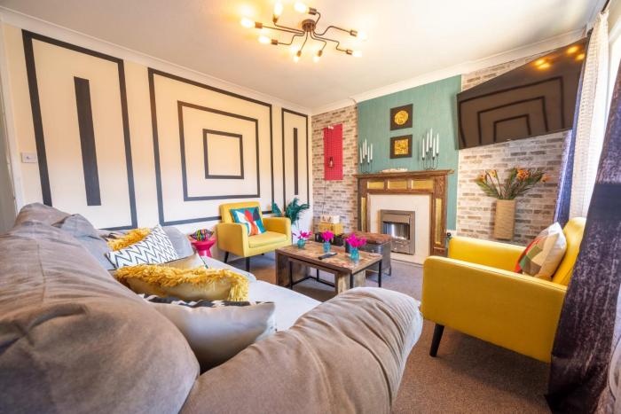 Chic and Cozy, 3 Min from Kingsholm, Parking Incl