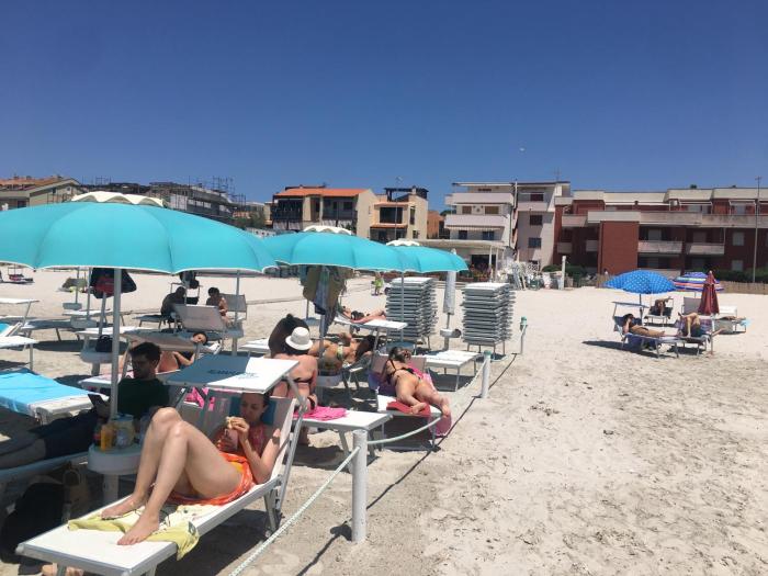 ALGHERO BEACH and APARTMENT