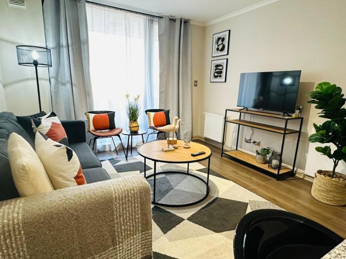 Dpto Vip, moderno, centrico, con estacionamiento