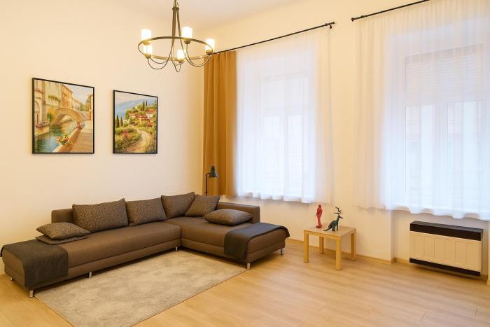 Metro West Apartment