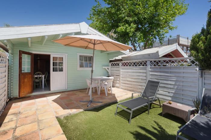 Oliwood Beach - Piano