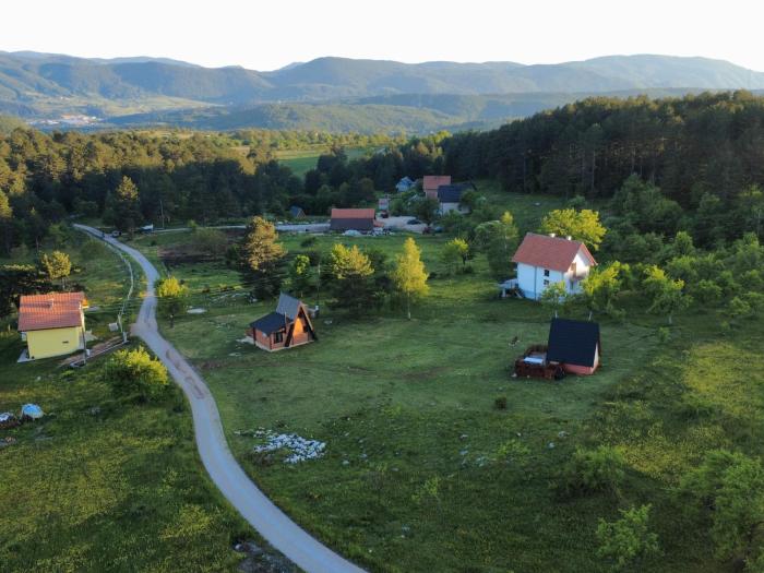 A Pine vikendica u srcu Zapadne Srbije