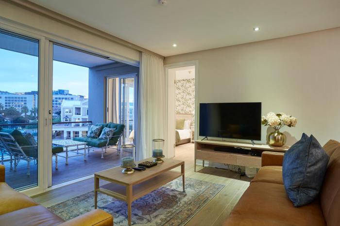 Marina V&A Waterfront Apartment