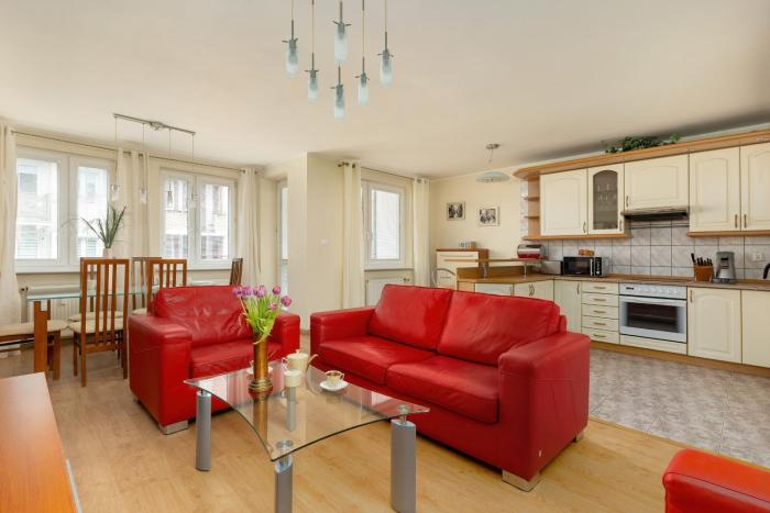 Gieldowa by Solarento