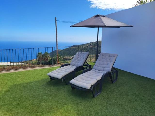 Casa de campo con vistas al mar