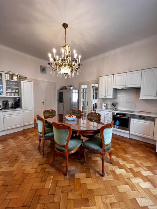 Elegant apartment near Schönbrunn