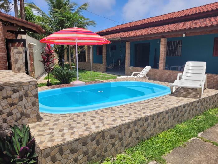 Casa de praia Jequitiba, 50 metros do mar com piscina!!ITANHAÉM!