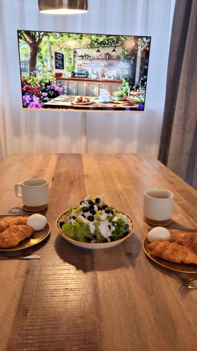 Gwangalli Yellow Door