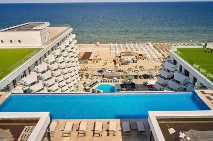 HF - Alezzi Infinity