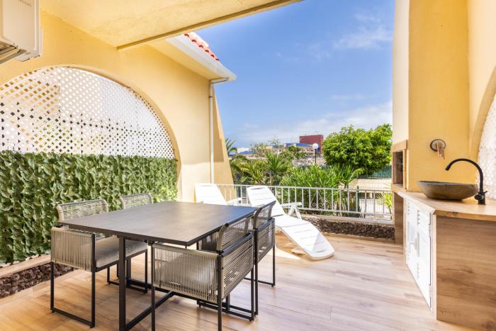 Home2Book Stylish Apt Fañabé, BBQ Terrace & Pool