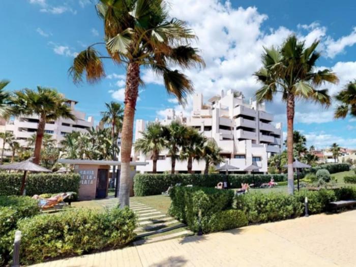 Departamento en complejo residencial Bahía del Plata, Estepona, España
