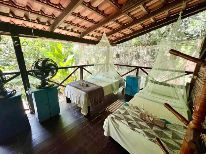 Vila AMZ, Hostel Experiências