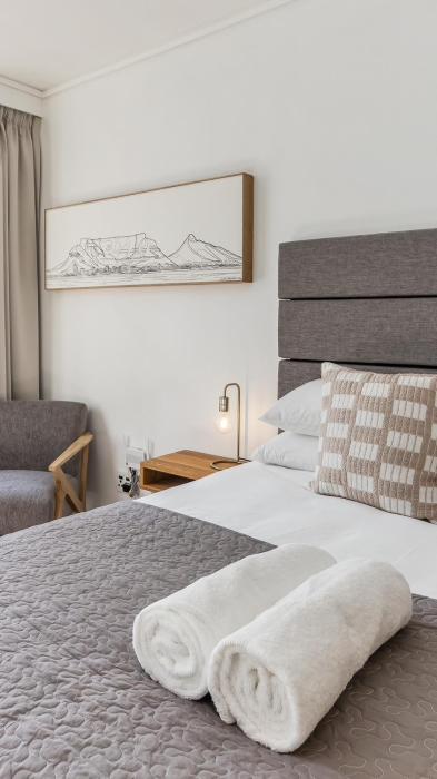 Centrally located Studio with Pool at Zeeland Pier - 710