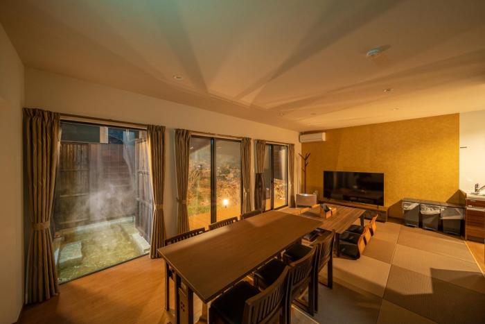 MONOMINA Vacation Villa