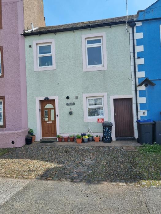 West View Cottage in Seaside Village of Allonby Cumbria