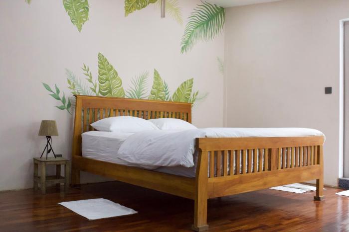 Urban Oasis Studio with Bathtub & Garden - Vientiane Centre