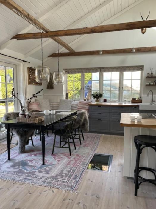 Cozy Summer House In Hornbæk With Soul And History