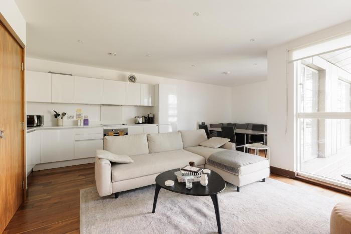 Cosy 2BR Flat, West Hampstead, 4 mins to Tube