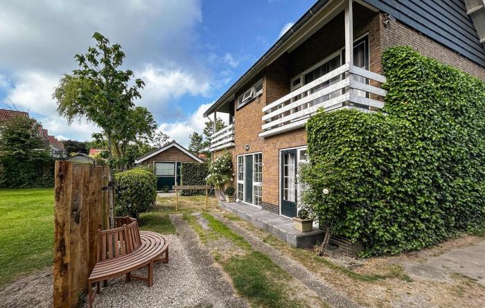 1 Bedroom Gorgeous Home In Zoutelande