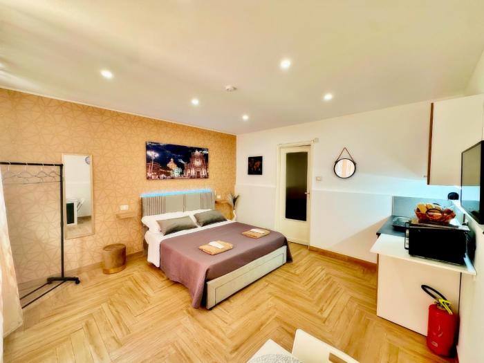 Liotru Catanese - House