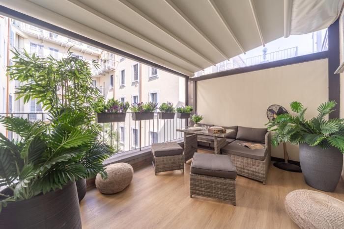 Sunny apartment with terrace in Milan city center by Rentopolis