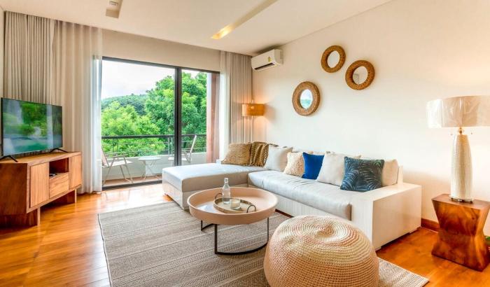 Luxury Suite at 5-Star Scenic Resort & Escape