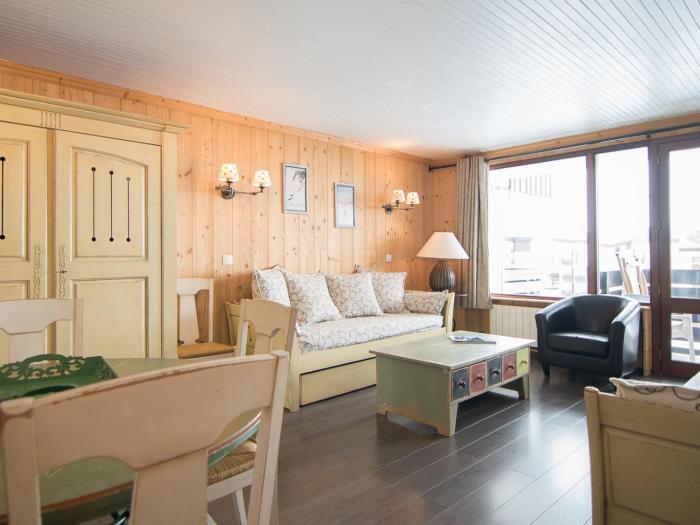 2 pièces luxe, ski aux pieds, balcon sudouest - FR-1-449-98