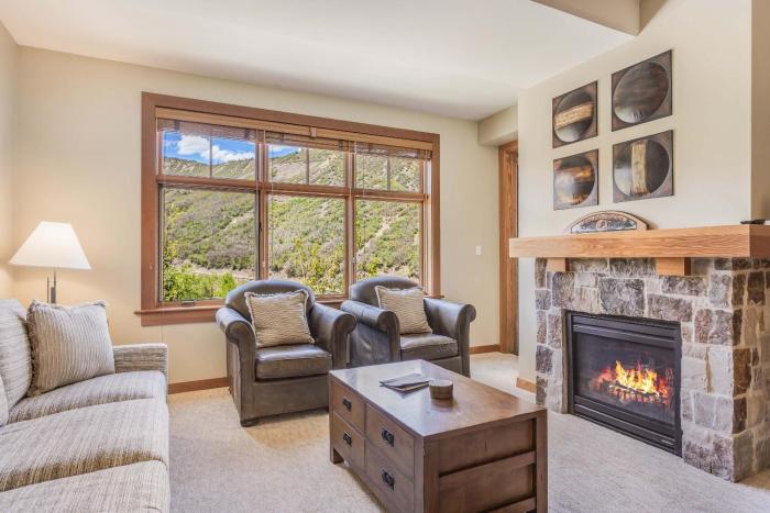 Capitol Peak Lodge 3415 by Snowmass Mountain Lodging