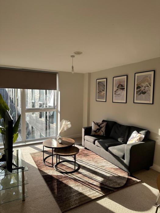 Modern 2 BD - Central MCR - Terrace - Parking