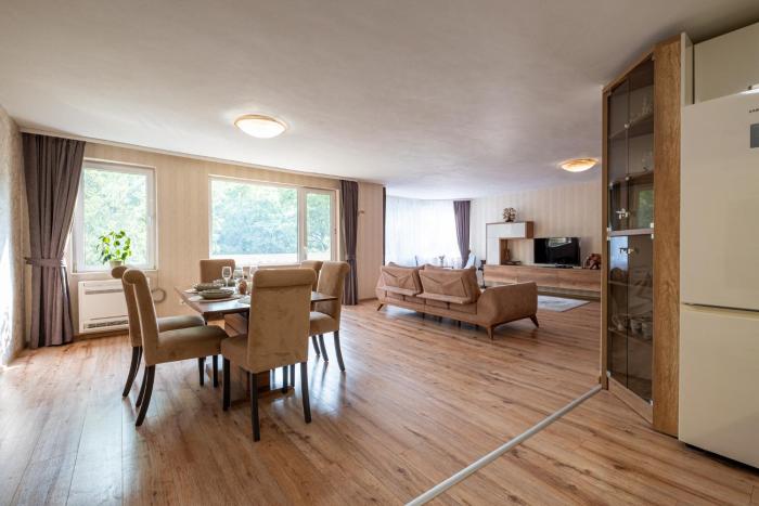 Top Location 3 Bedroom Apartment Next to the Beach