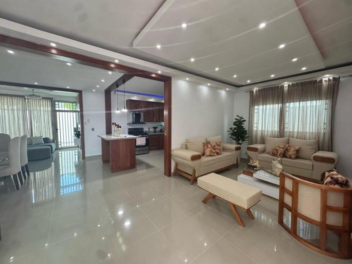 complete house in La Vega